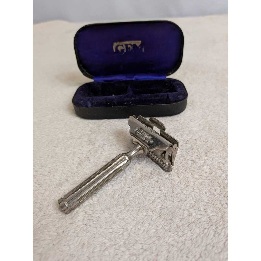 GEM Double Edge‎ Safety Razor and Case Vintage Straight Razor Shaving Set - Picture 7 of 9